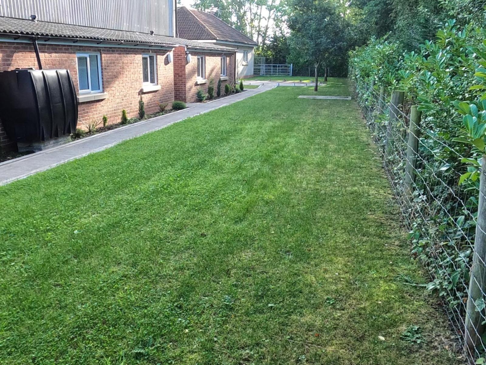 Two Birds Weekly Stay Malmesbury Exteriör bild