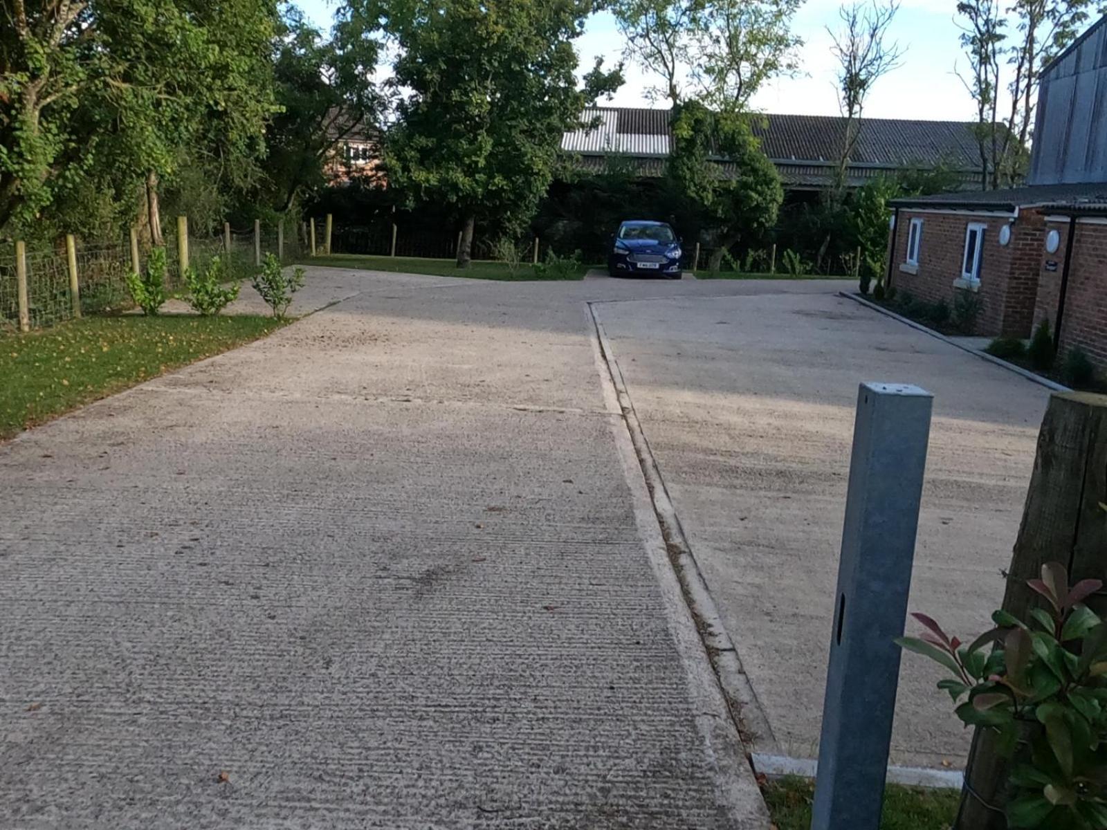 Two Birds Weekly Stay Malmesbury Exteriör bild