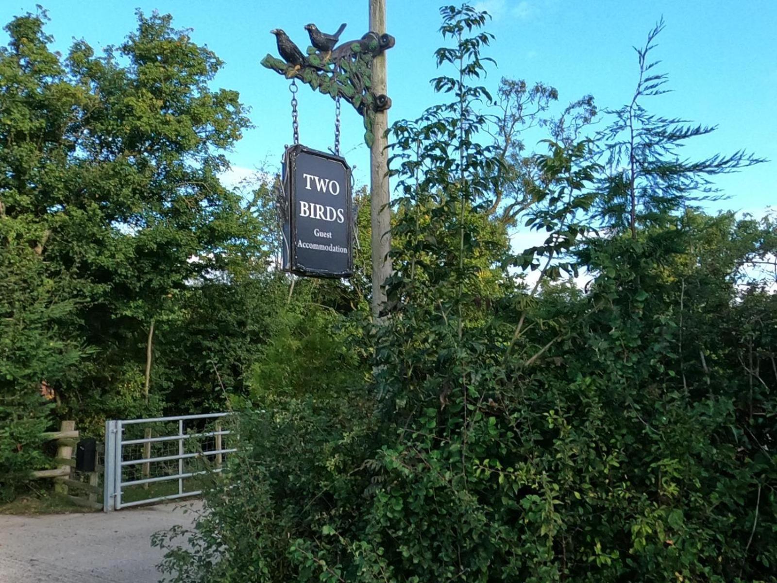 Two Birds Weekly Stay Malmesbury Exteriör bild